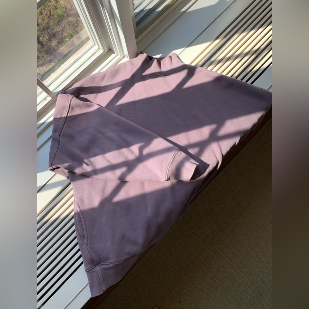 Aritzia Lila Sweat